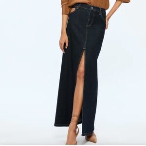 ✨NWT Alice Olivia denim skirt with suede detail Rye- 26